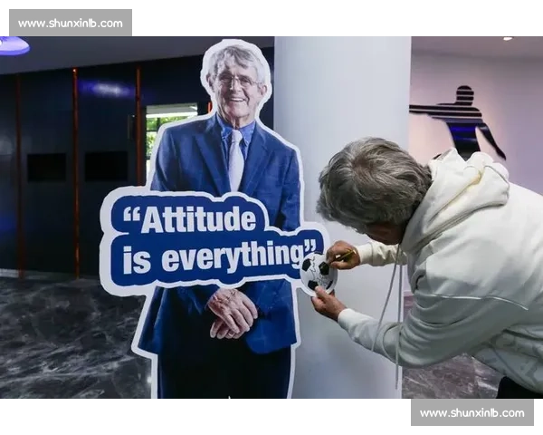 隔网情深：大满贯传奇与创史教头的排坛童话